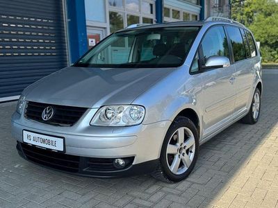 Silber Gebraucht 2006 VW Touran Highline Van / Kleinbus | 3.890 € (Etwas zu teuer)