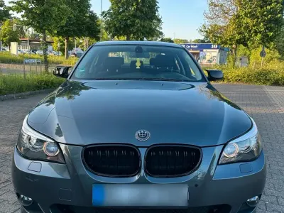 Gebraucht BMW 525 M Sport 197 PS (144 kW) 2008 Silber Limousine