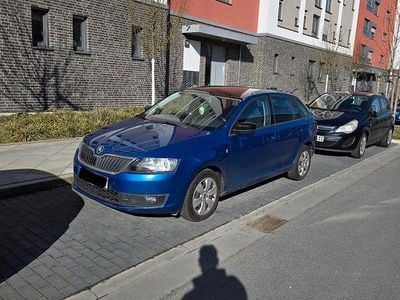 Gebraucht Skoda Rapid Active 90 PS (66 kW) 2014 Blau Kleinwagen