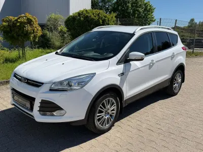 Gebraucht Ford Kuga Titanium 150 PS (110 kW) 2013 Weiß SUV