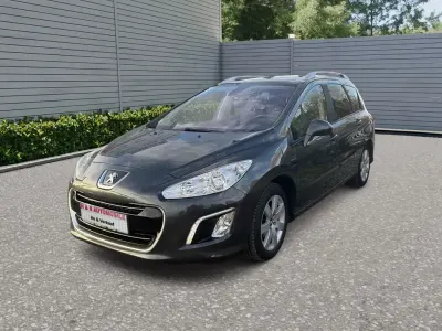 Gebraucht Peugeot 308 SW Family 120 PS (88 kW) 2012 Grau Kombi