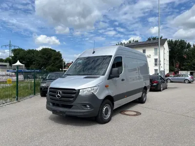 Gebraucht Mercedes Sprinter 170 PS (125 kW) 2022 Silber Van