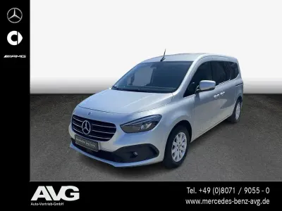 Neu Mercedes T180 Progressive 131 PS (96 kW) 2025 Helvinsilber Van / Kleinbus
