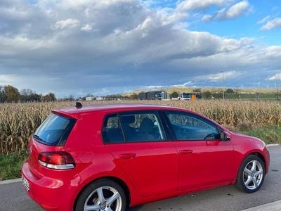 Rot Gebraucht 2009 VW Golf VI Trendline Kleinwagen | 4.150 € (Fairer Preis)