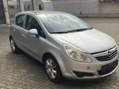 Gebraucht Opel Corsa 80 PS (58 kW) 2007 Silber Kleinwagen