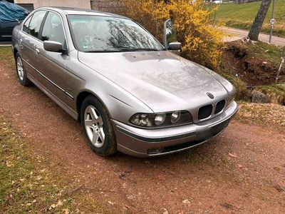 Gebraucht BMW 520 150 PS (110 kW) 1996 Silber Limousine