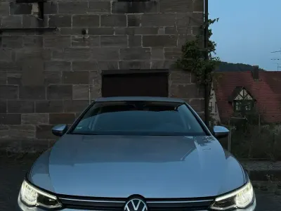 Gebraucht VW Golf VIII 150 PS (110 kW) 2020 Silber Limousine