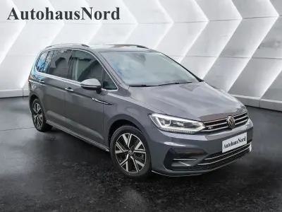 Gebraucht VW Touran Highline 150 PS (110 kW) 2025 Grau Van / Kleinbus