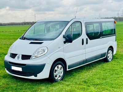 Gebraucht Renault Trafic 114 PS (83 kW) 2014 Weiß Van / Kleinbus