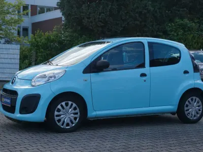 Gebraucht Citroën C1 Attraction 68 PS (50 kW) 2012 Blau Kleinwagen