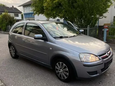 Gebraucht Opel Corsa 80 PS (58 kW) 2005 Kleinwagen