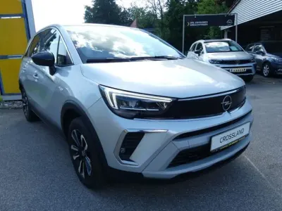 Gebraucht Opel Crossland Elegance 110 PS (80 kW) 2024 Lackierung aluminiumgrau/metall (metallic) SUV