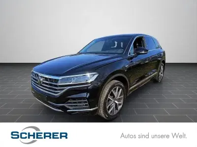 Gebraucht VW Touareg Elegance 340 PS (250 kW) 2022 Deep black perleffekt (metallic) SUV