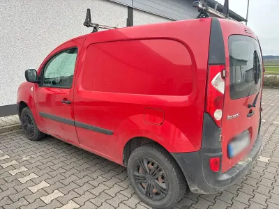 Gebraucht Renault Kangoo 68 PS (50 kW) 2011 Rot Van / Kleinbus