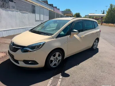 Gebraucht Opel Zafira Tourer 131 PS (96 kW) 2018 Gelb Van / Kleinbus