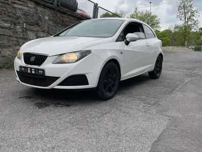 Gebraucht Seat Ibiza 75 PS (55 kW) 2009 Weiß Limousine
