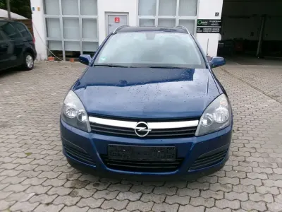 Gebraucht Opel Astra Edition 105 PS (77 kW) 2007 Blau Limousine