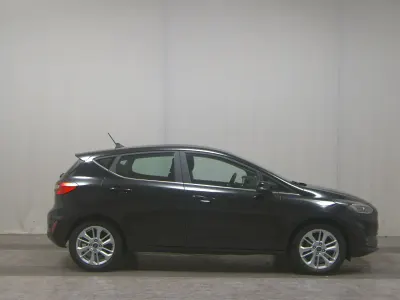 Gebraucht Ford Fiesta Titanium 125 PS (91 kW) 2022 Schwarz Kleinwagen