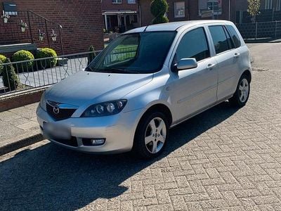 Second-hand Mazda 2 59 CP (43 kW) 2006 Argintiu Hatchback