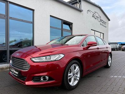 Gebraucht Ford Mondeo Titanium 160 PS (117 kW) 2015 Rot Limousine