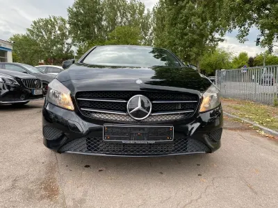 Gebraucht Mercedes A200 Style 156 PS (114 kW) 2014 Schwarz Limousine