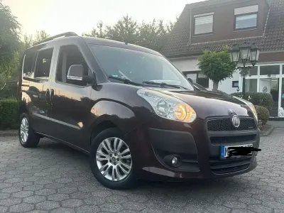 Gebraucht Fiat Doblò 105 PS (77 kW) 2010 Braun Van / Kleinbus