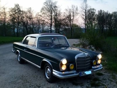 Mercedes W111