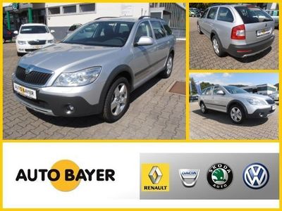 Gebraucht Skoda Octavia Scout 140 PS (102 kW) 2013 Silber metallic Kombi