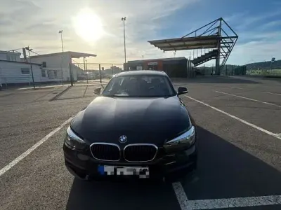 Gebraucht BMW 116 Advantage 109 PS (80 kW) 2016 Schwarz Kleinwagen