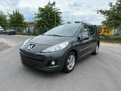 Gebraucht Peugeot 207 95 PS (69 kW) 2013 Grau Kombi