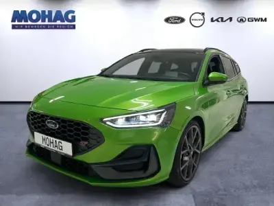 Usata Ford Focus ST 280 CV (205 kW) 2024 Verde Station wagon