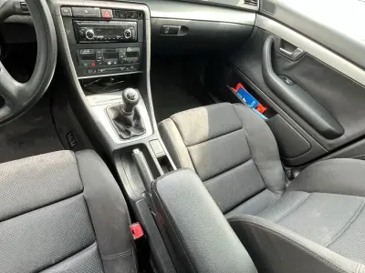 Używany Audi A4 130 KM (95 kW) 2001 Srebrny Sedan/Limuzyna