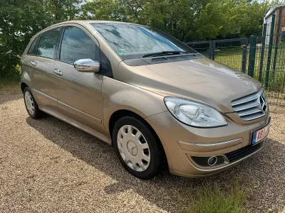 Gebraucht Mercedes B200 194 PS (142 kW) 2006 Beige Van / Kleinbus