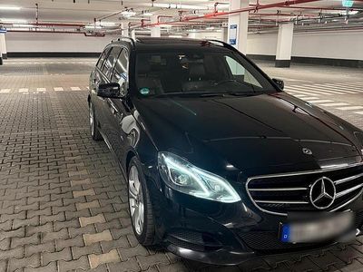 Gebraucht Mercedes E300 2015 Schwarz Kombi