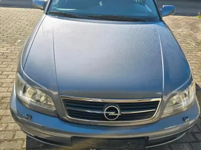 Usata Opel Omega 144 CV (105 kW) 2001 Berlina