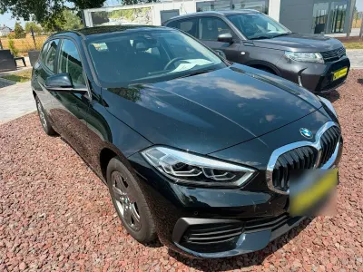 Gebraucht BMW 118 Advantage 136 PS (100 kW) 2023 Schwarz Limousine