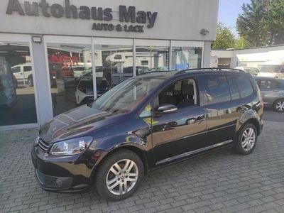 Second-hand VW Touran Comfortline 105 CP (77 kW) 2012 Negru Monovolum