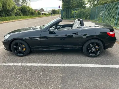 Gebraucht Mercedes SLK200 184 PS (135 kW) 2011 Schwarz Cabrio
