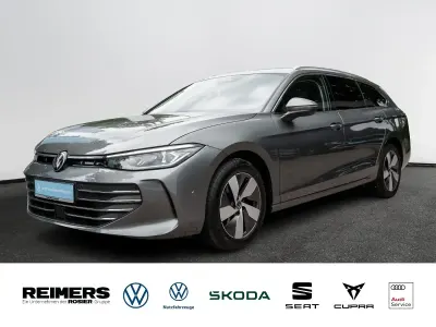 Gebraucht VW Passat Business 150 PS (110 kW) 2025 Grau Kombi