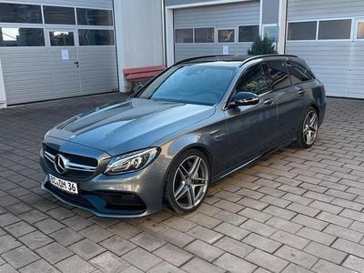 Mercedes C63 AMG