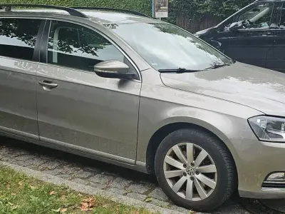 Gebraucht VW Passat 177 PS (130 kW) 2013 Gold Kombi