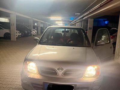 Usata Nissan Micra 65 CV (47 kW) 2002 Argento Utilitaria