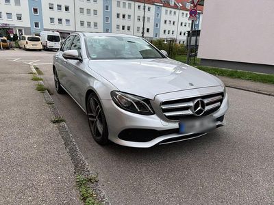 Silber Gebraucht 2018 Mercedes E220 Limousine | 22.000 € (Guter Preis)
