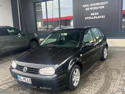Schwarz Gebraucht 2003 VW Golf IV Kleinwagen | 450 € (Guter Preis)