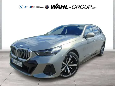 Gebraucht BMW 520 M Sport 197 PS (144 kW) 2025 Grau Limousine