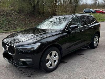 Gebraucht Volvo XC60 Momentum 197 PS (144 kW) 2022 Schwarz SUV