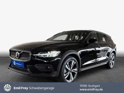 Gebraucht Volvo V60 CC 184 PS (135 kW) 2024 Kombi