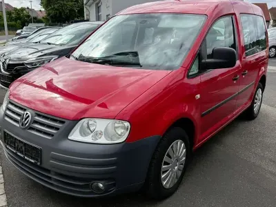 Gebraucht VW Caddy Life 102 PS (75 kW) 2009 Rot Van / Kleinbus