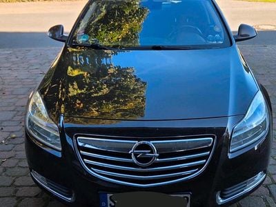 Gebraucht Opel Insignia Edition 140 PS (102 kW) 2012 Braun Kombi