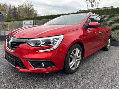 Gebraucht Renault Mégane GrandTour Business 132 PS (97 kW) 2018 Rot Kombi